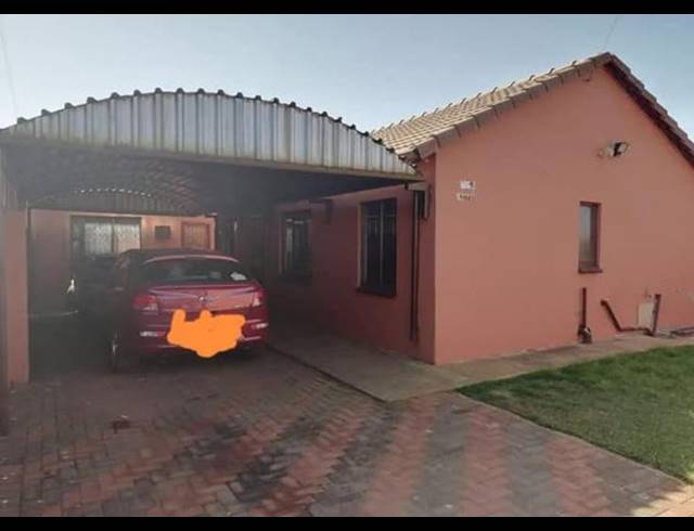 3 BEDROOM PROPERTY TO RENT IN PROTEA GLEN EXT